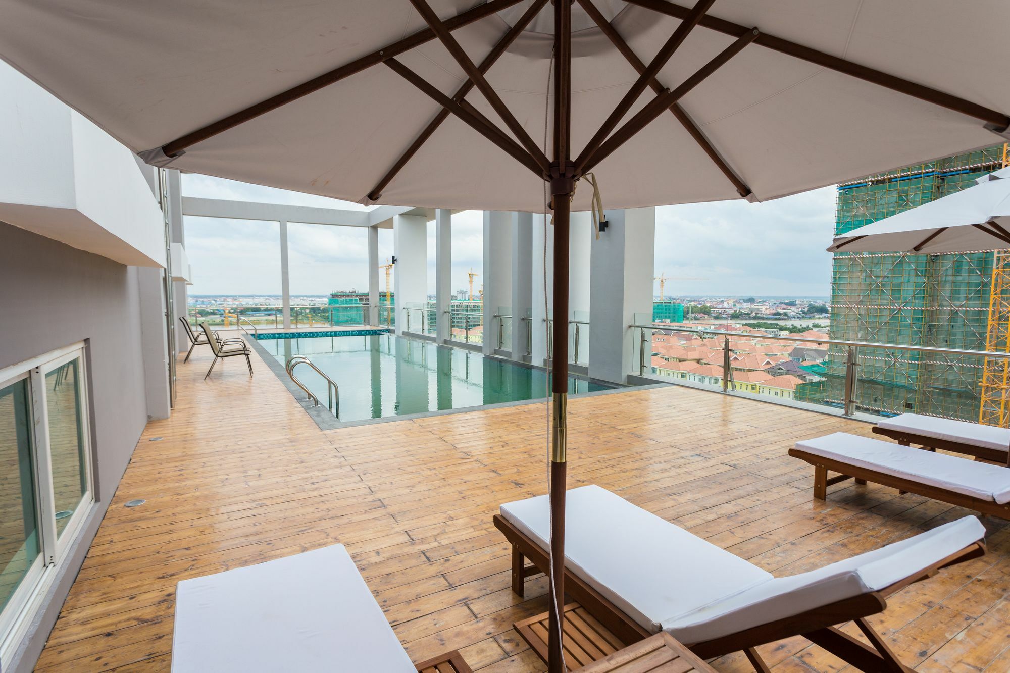 Ca&Sa Serviced Apartment Phnom Penh Exterior foto